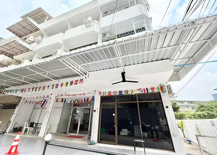 S Sukhumvit 48 Near Phrakanong Bts 202 Bangkok